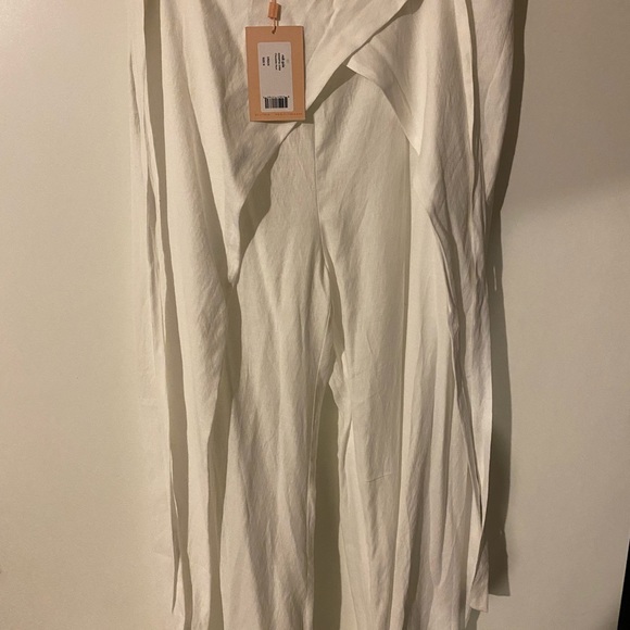 Cult Gaia White Flare Pants with Asymmetrical Waist - Picture 3 of 4